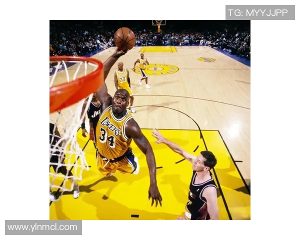 摩西马龙的篮坛传奇与NBA中锋时代的辉煌崛起之路